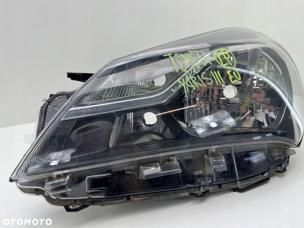 TOYOTA YARIS III LAMPA LEWA PRZÓD EUROPA - 3