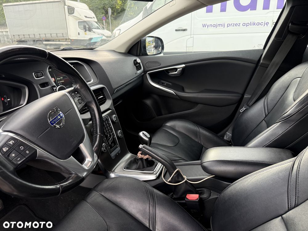Volvo V40 D2 Summum - 6