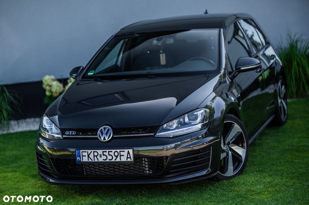 Volkswagen Golf - 3