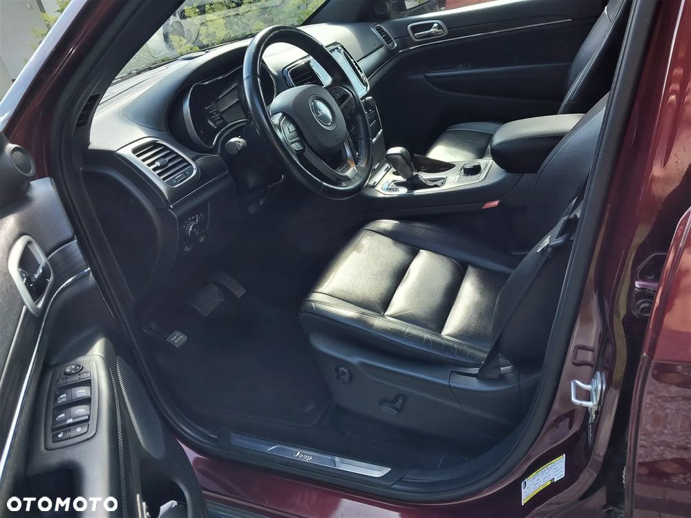 Jeep Grand Cherokee - 16