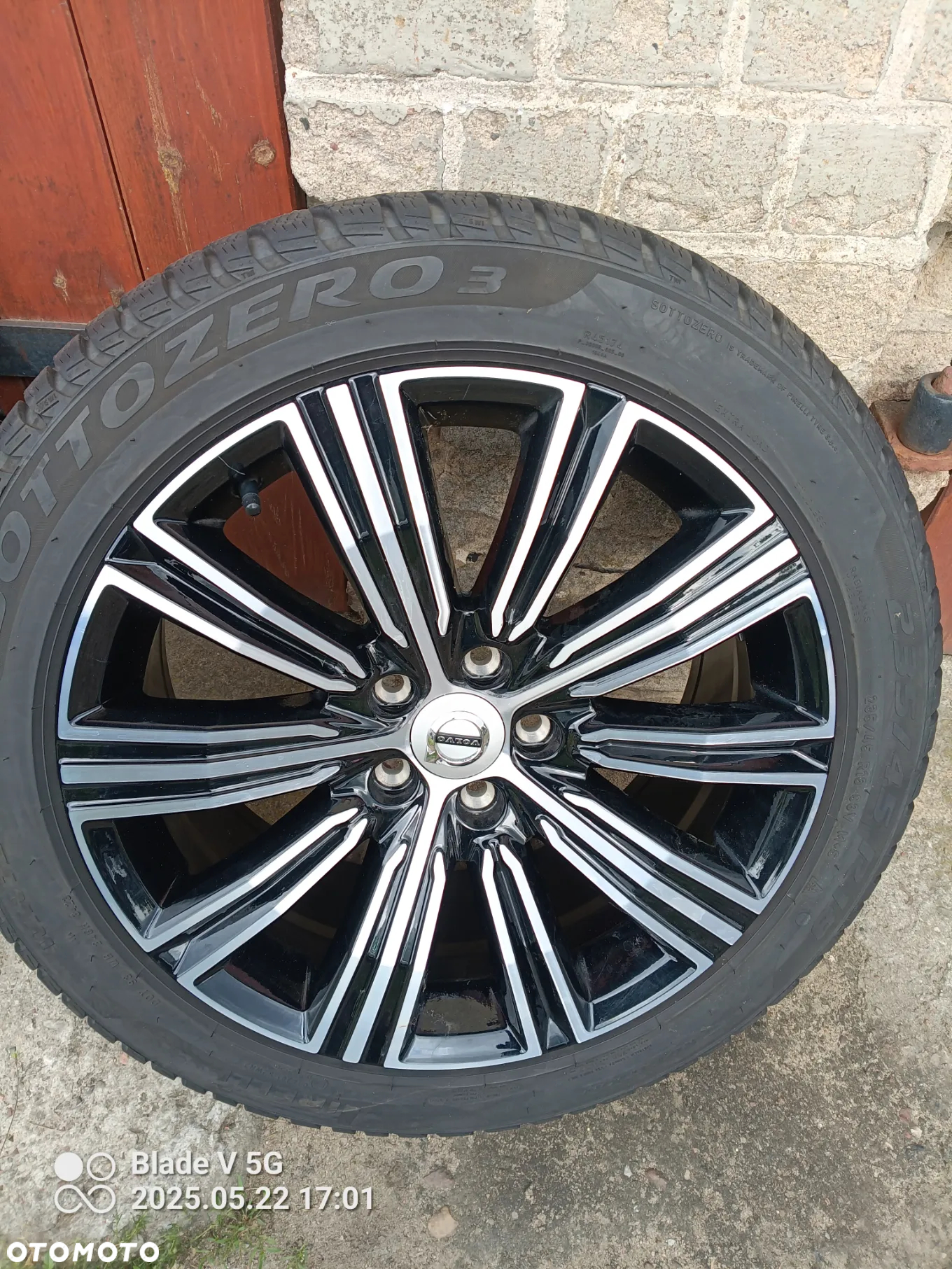 Felgi z oponami zimowymi 235/45 R18 Volvo V60 S60 R-Design - 7