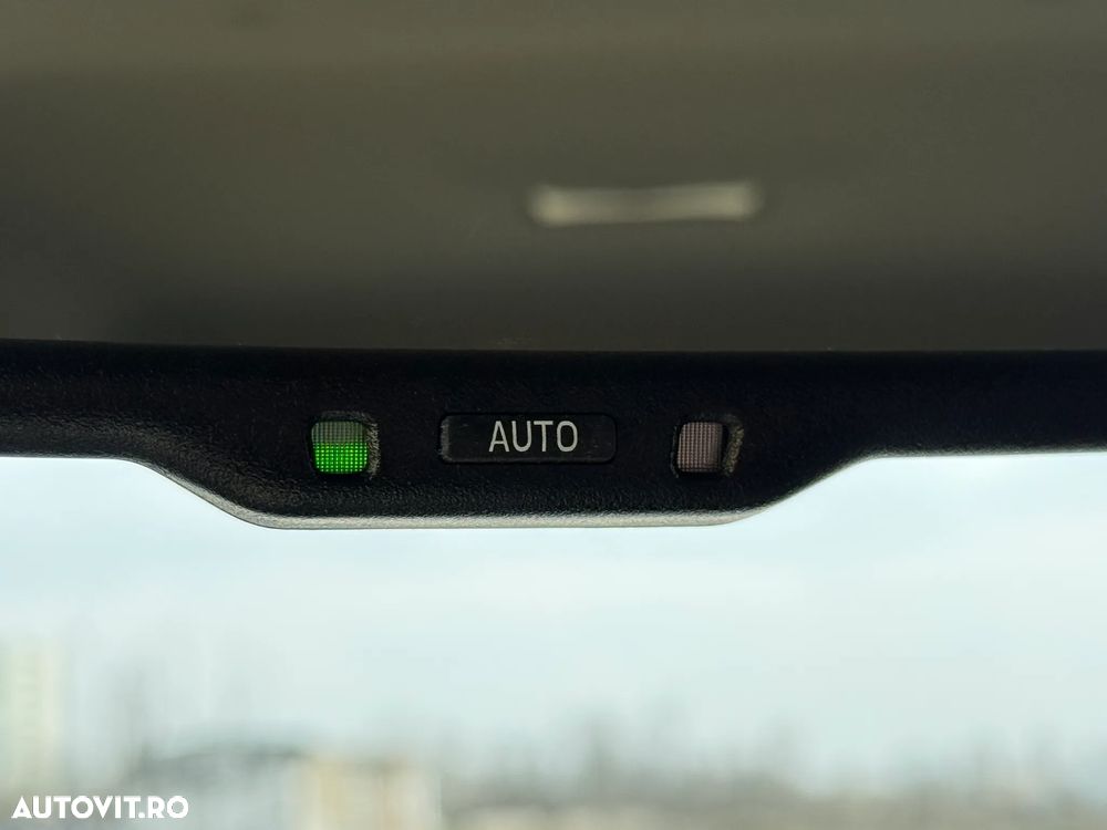 Toyota RAV4 2.5 VVT-iE 4x4 Dynamic - 23