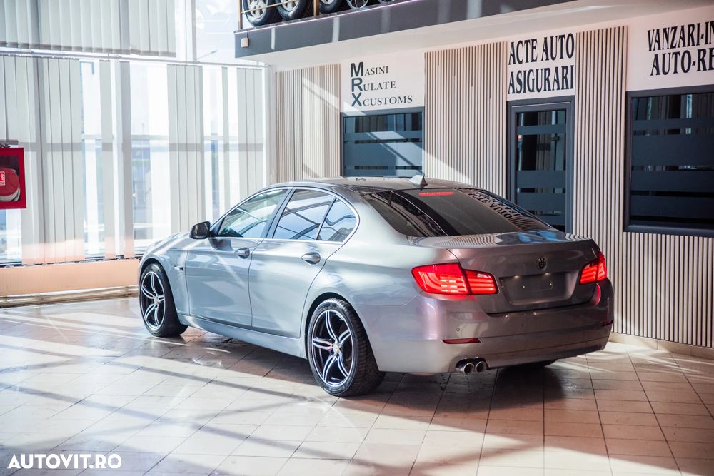 BMW Seria 5 525d Aut. - 4