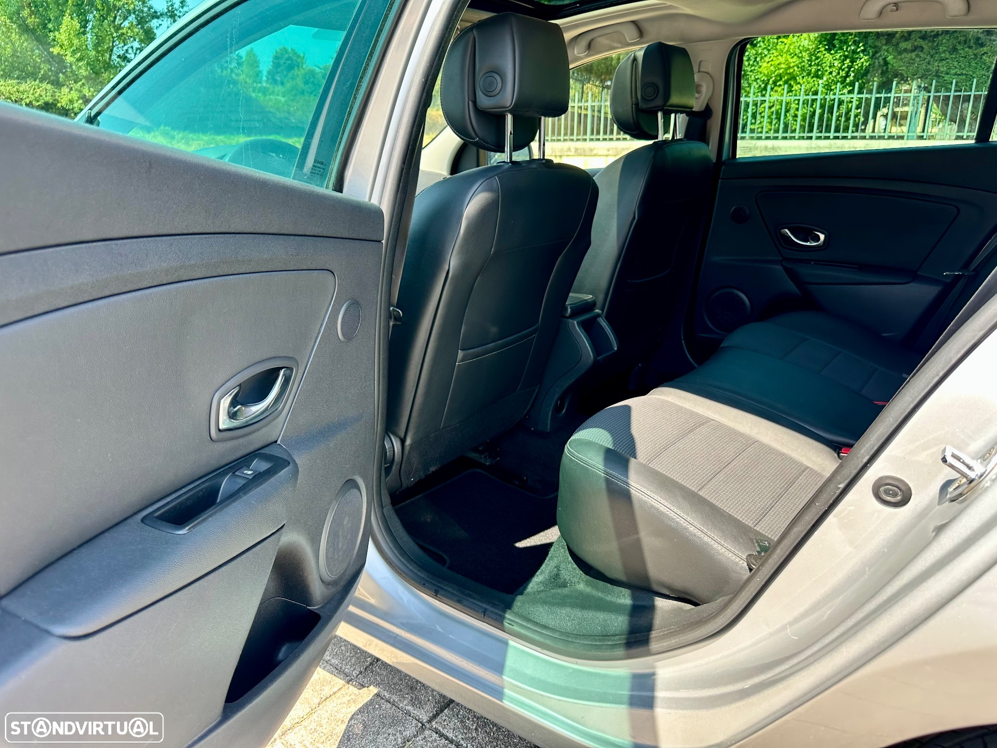 Renault Mégane Sport Tourer 1.5 dCi GT Line - 25