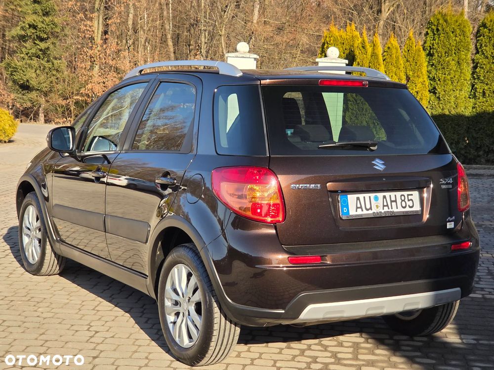 Suzuki SX4 1.6 VVT 4x4 Style - 12