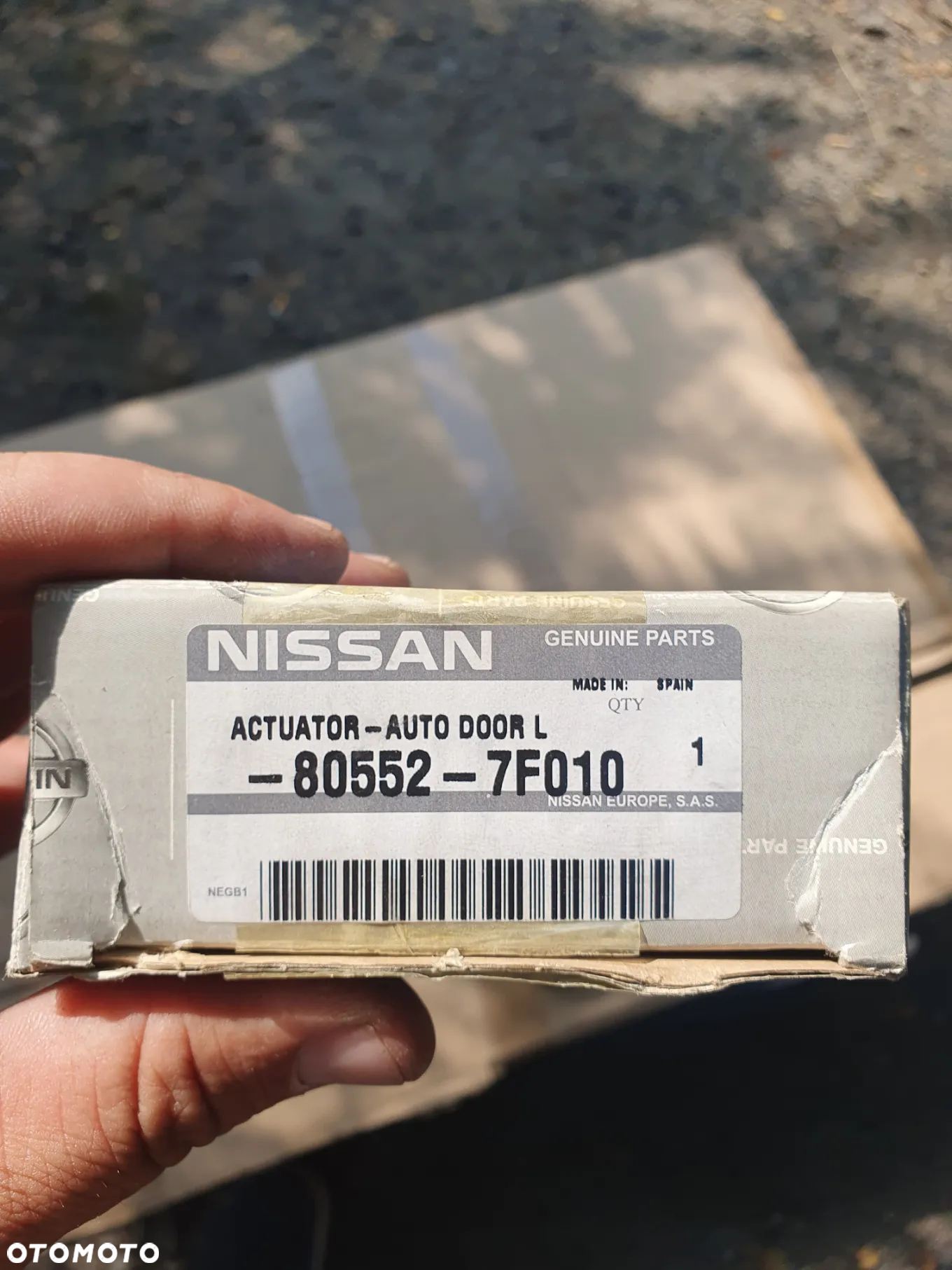 Prawy zamek centralny Nissan Patrol GR 61Y Terrano II R20 80552-7F010 805527F010 - 5