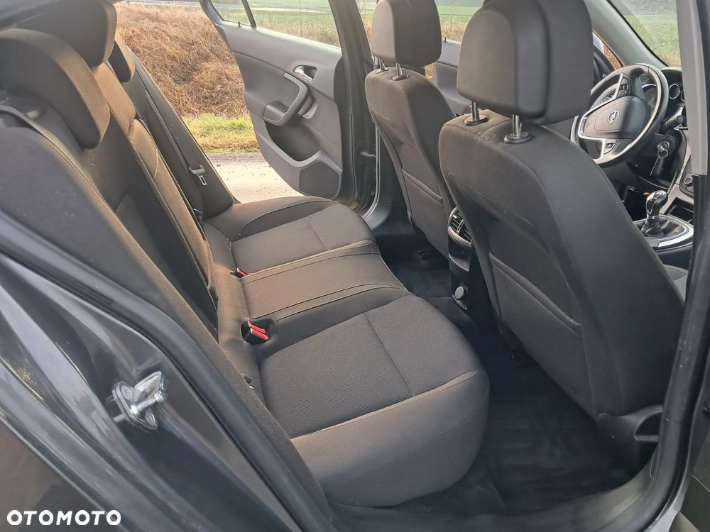 Opel Insignia 2.0 CDTI Design Edition - 9