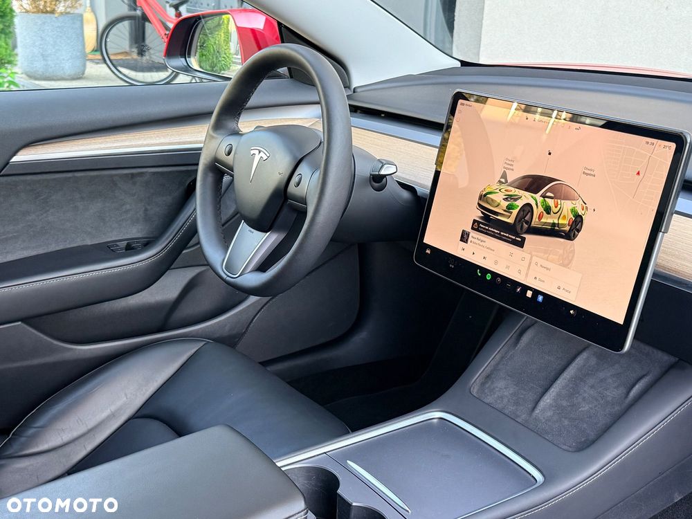 Tesla Model 3 - 31