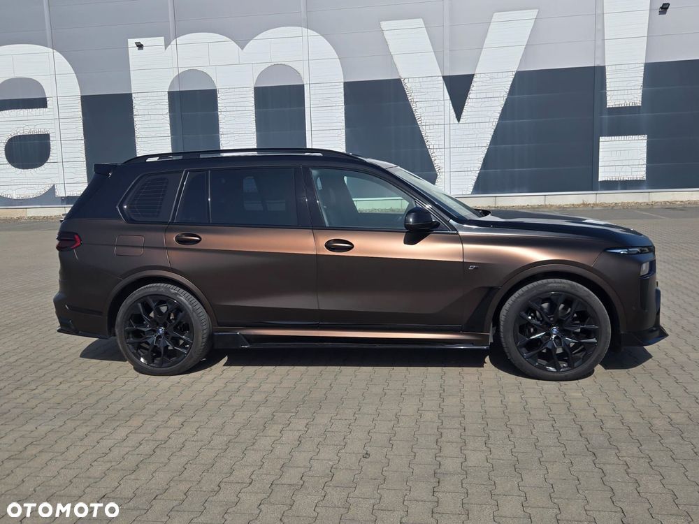 BMW X7 xDrive40d mHEV Individual Edition sport - 24