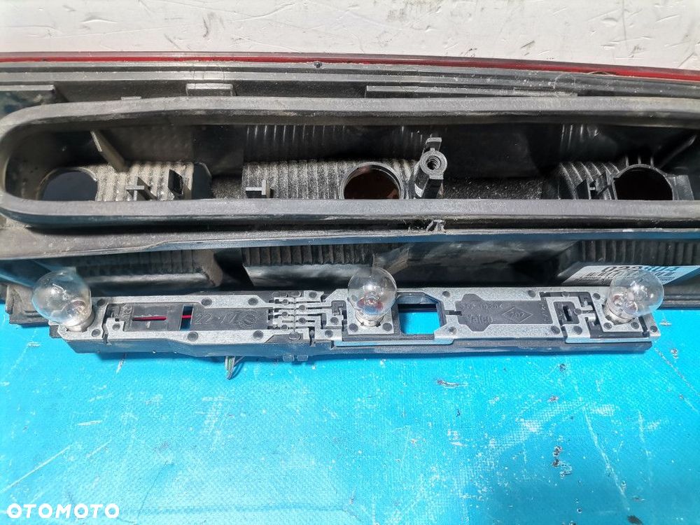 RENAULT KANGOO I FL LAMPA TYŁ PRAWA - 4