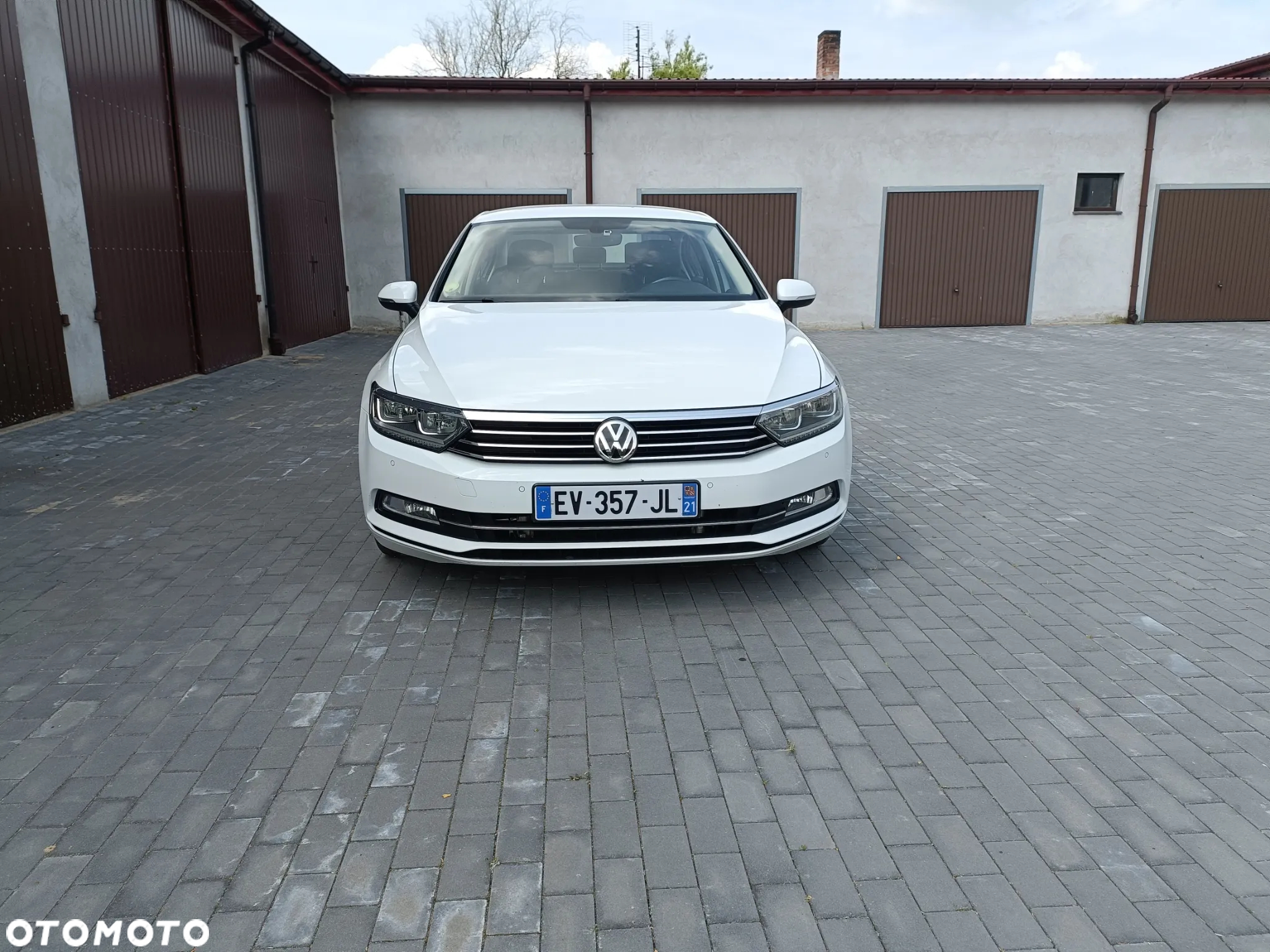 Volkswagen Passat Variant 1.6 TDI (BlueMotion Technology) DSG Trendline - 3