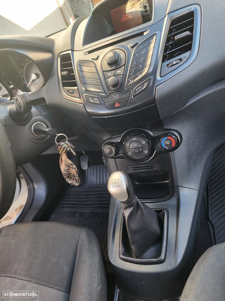 Ford Fiesta - 7