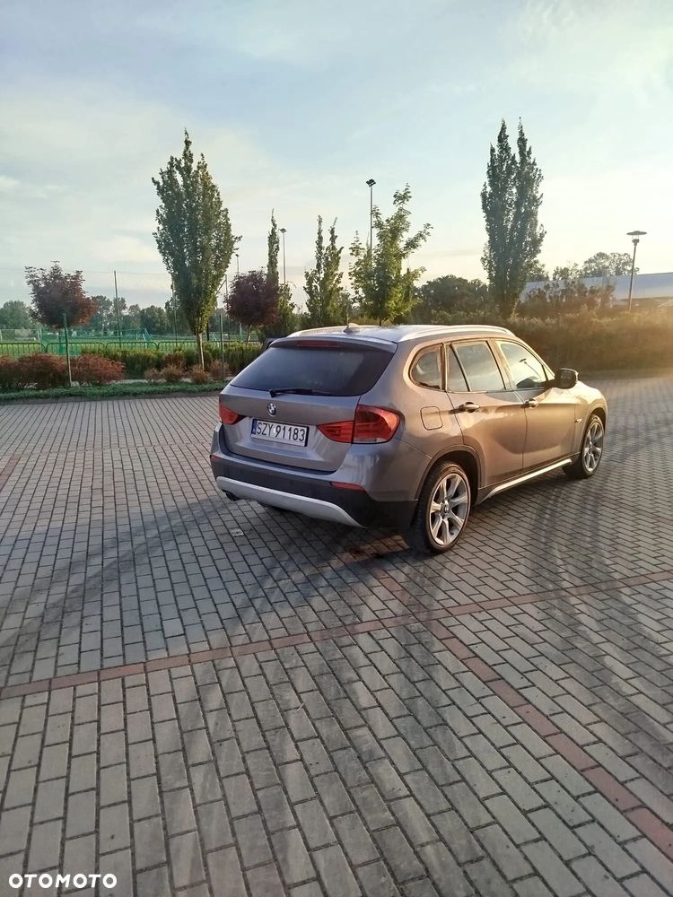 BMW X1 sDrive18d - 9