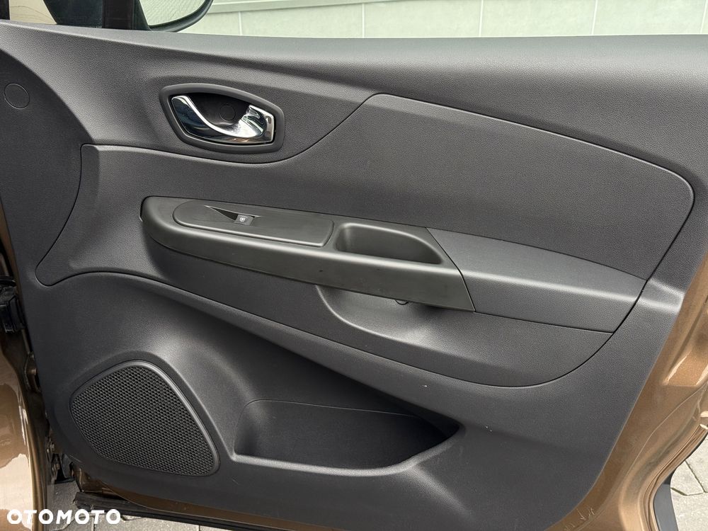 Renault Captur - 26