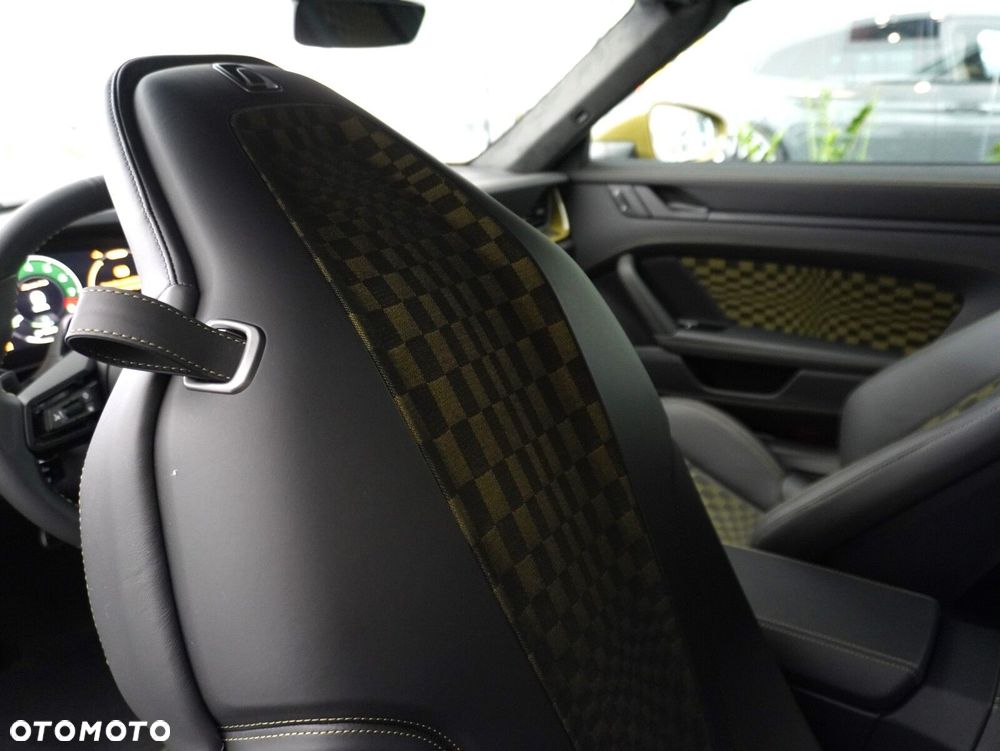 Porsche 911 Carrera T-Hybrid Spirit 70 - 30