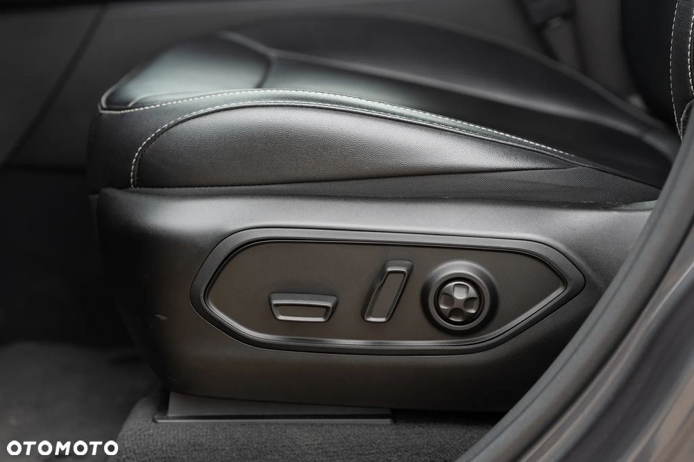 Jeep Grand Cherokee ver-2-0-4xe-phev-limited - 16