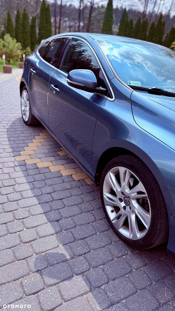 Volvo V40 D4 R-Design Summum - 5