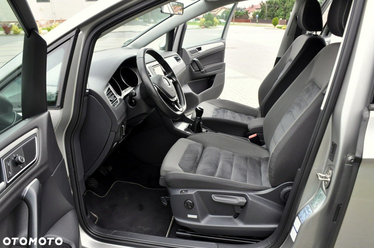 Volkswagen Golf Sportsvan - 21