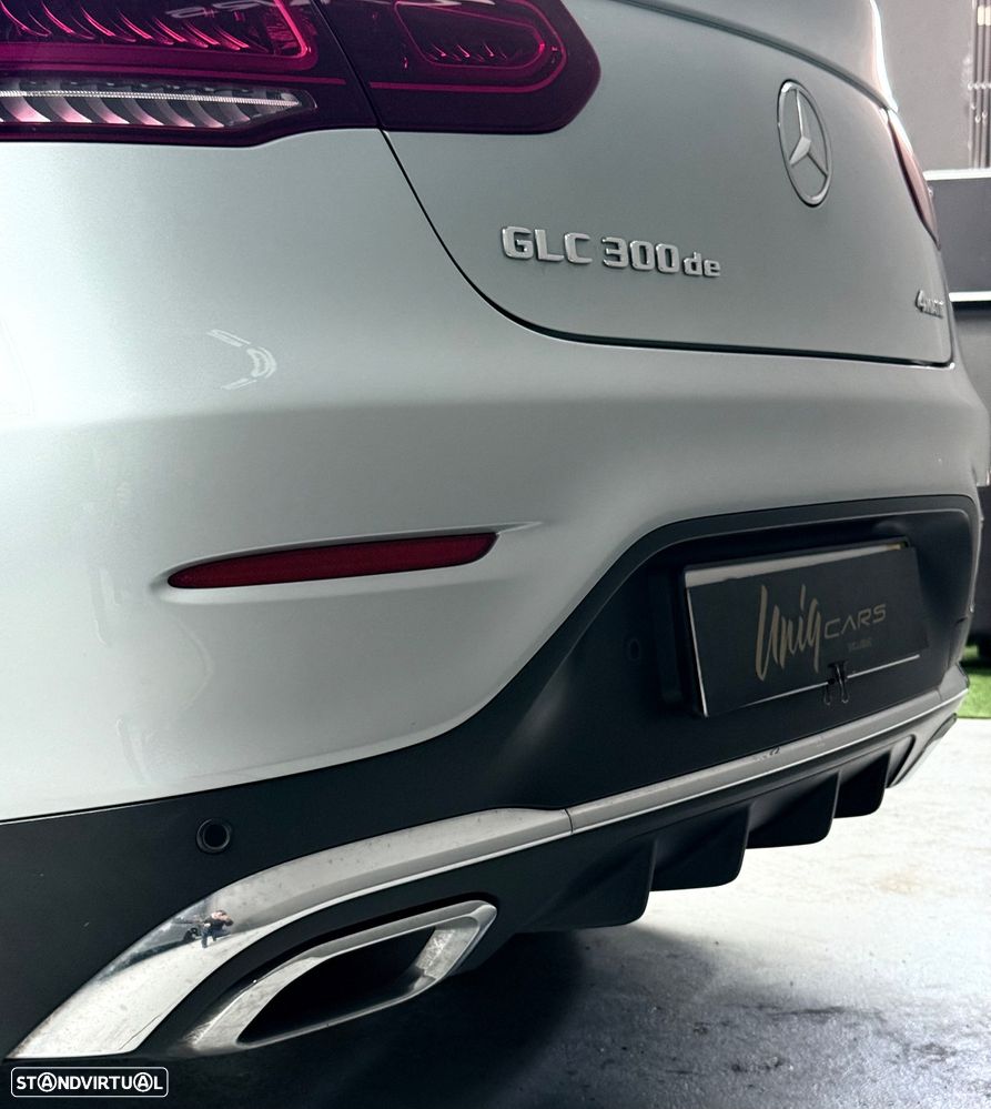 Mercedes-Benz GLC 300 de Coupe 4Matic 9G-TRONIC AMG Line Plus - 8