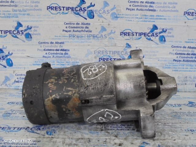 Motor De Arranque 8200227092 M000T91581 RENAULT CLIO 2003 1,5DCI RENAULT MEGANE 2003 1.5 DCI RENAULT CLIO 2002 1.5 DCI NISSAN MICRA 2003 1.5 DCI RENAULT MEGANE 2 2003 1.5Dci 82CV 5P PRETO RENAULT KANGOO 2003 1.5DCI 55CV 5P BRANCO - 4