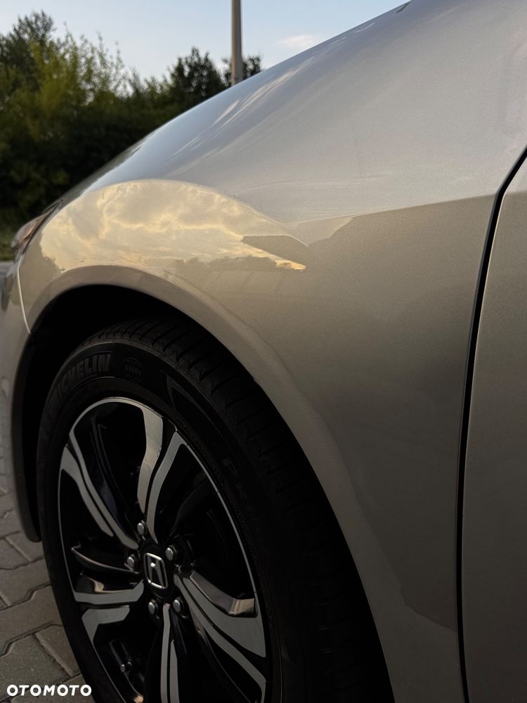 Honda Accord 2.0 Comfort - 9