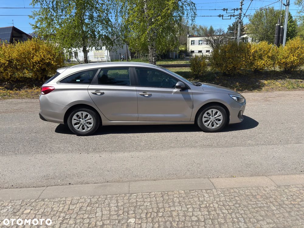 Hyundai i30 1.4 Classic + - 7