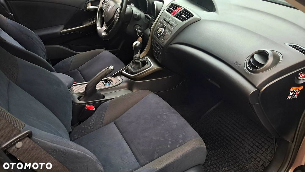 Honda Civic 1.8 Sport - 22