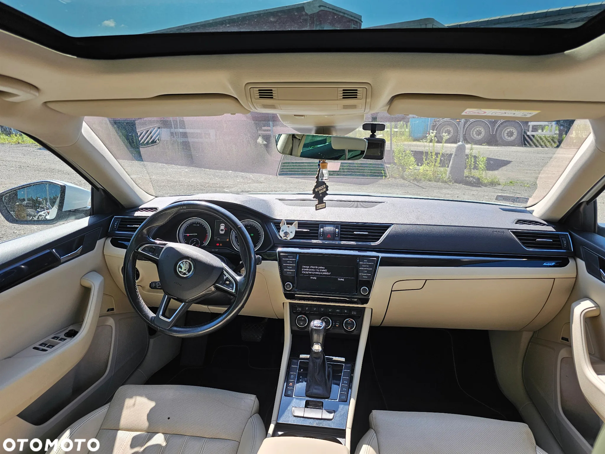 Skoda Superb 2.0 TDI L&K DSG - 10