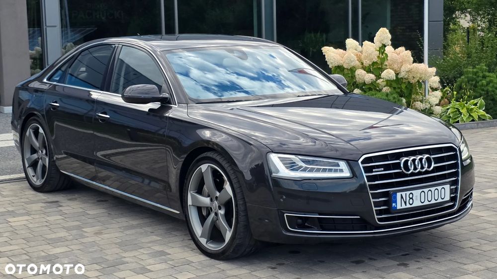 Audi A8 4.2 TDI DPF (clean diesel) quattro tiptronic - 1