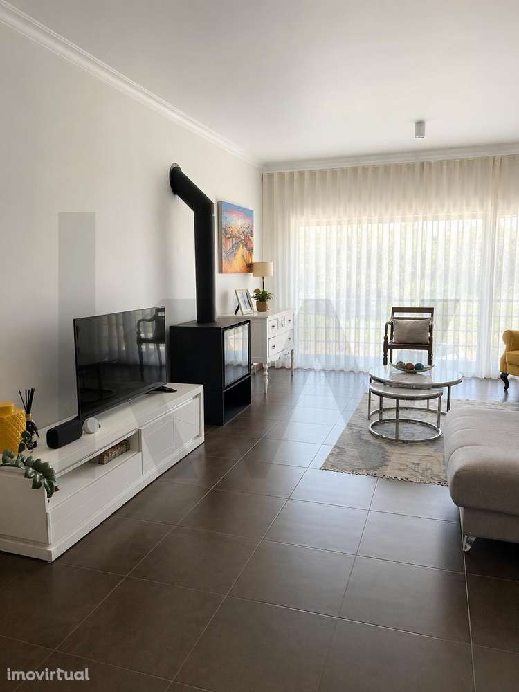 Coimbra–Moradia T4 a apenas dez minutos do centro da cidade - Grande imagem: 3/32