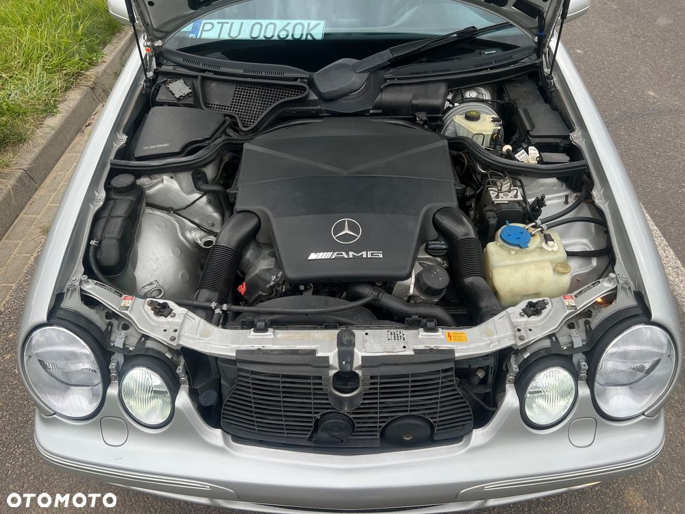 Mercedes-Benz Klasa E 55 AMG - 8