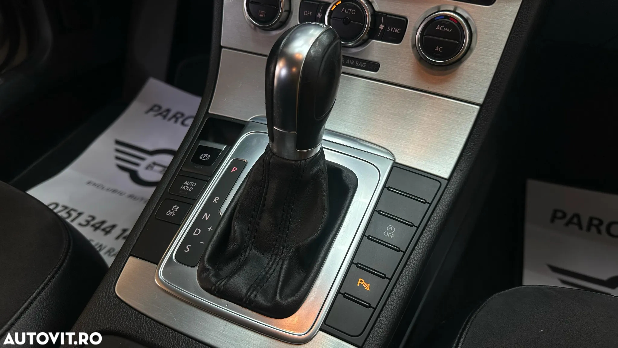 Volkswagen Passat Variant 1.4 TSI DSG BlueMotion Technology Highline - 29
