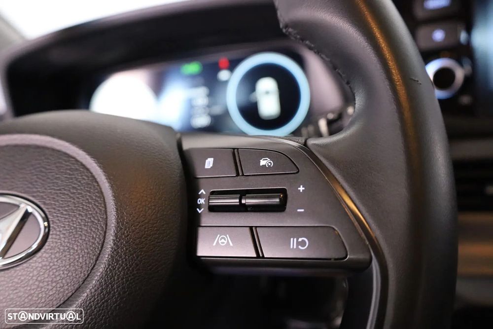 Hyundai Bayon 1.0 T-GDI Premium - 32