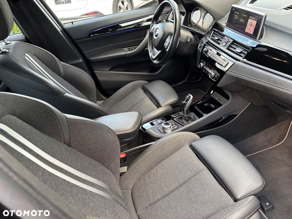 BMW X1 sDrive18d Sport Line - 24