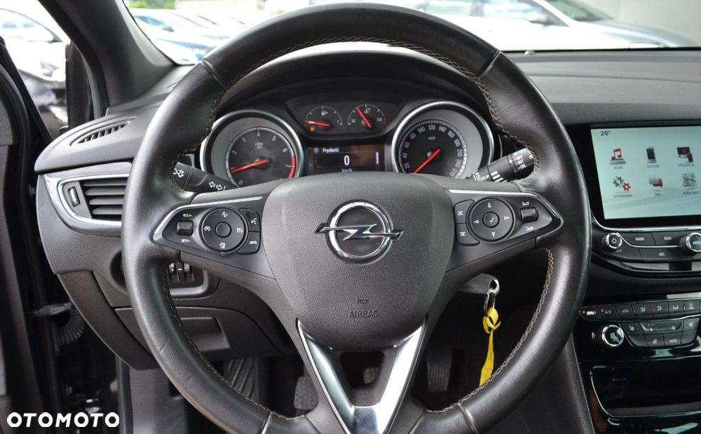 Opel Astra 1.4 Turbo Innovation - 23