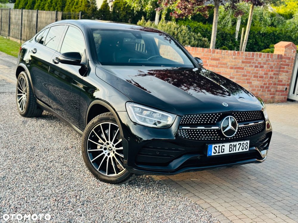 Mercedes-Benz GLC 300 d 4Matic 9G-TRONIC AMG Line Plus - 29