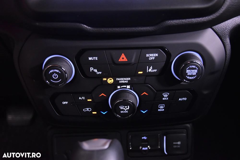 Jeep Renegade - 17