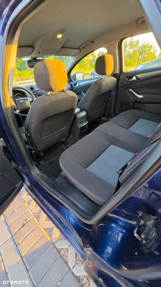 Ford Mondeo - 16