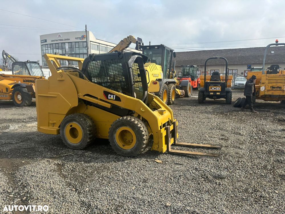 Caterpillar 246C - 3