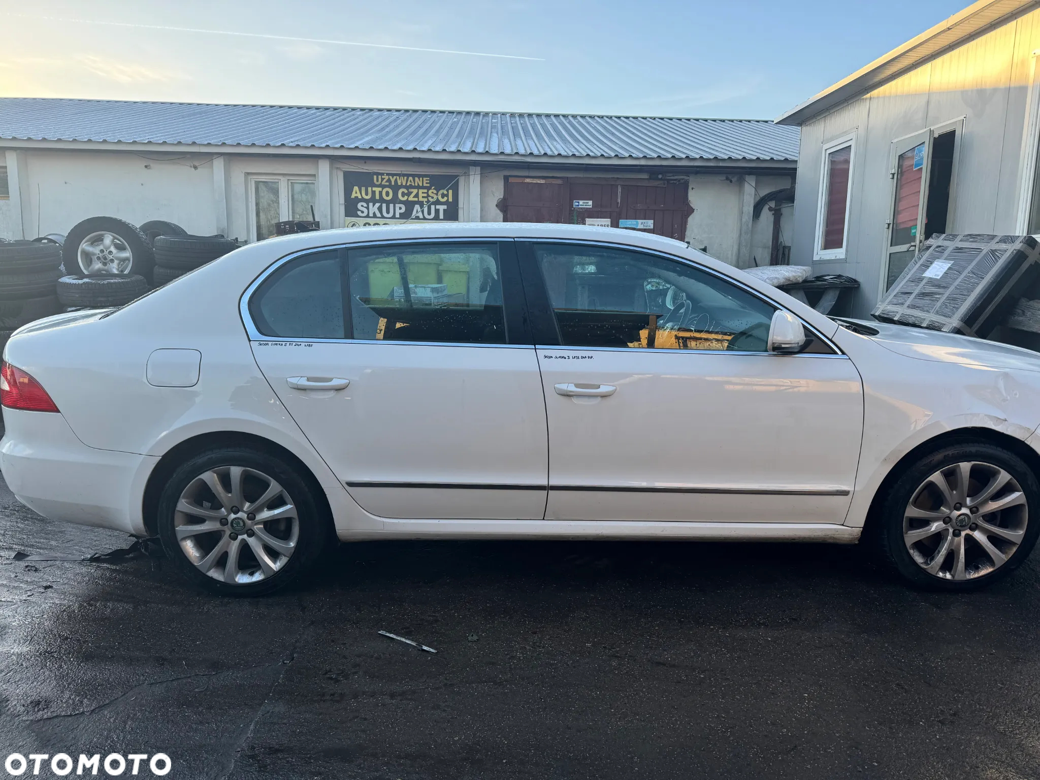 SKODA SUPERB II DRZWI PRAWE TYLNE PRAWY TYŁ LF9E - 15