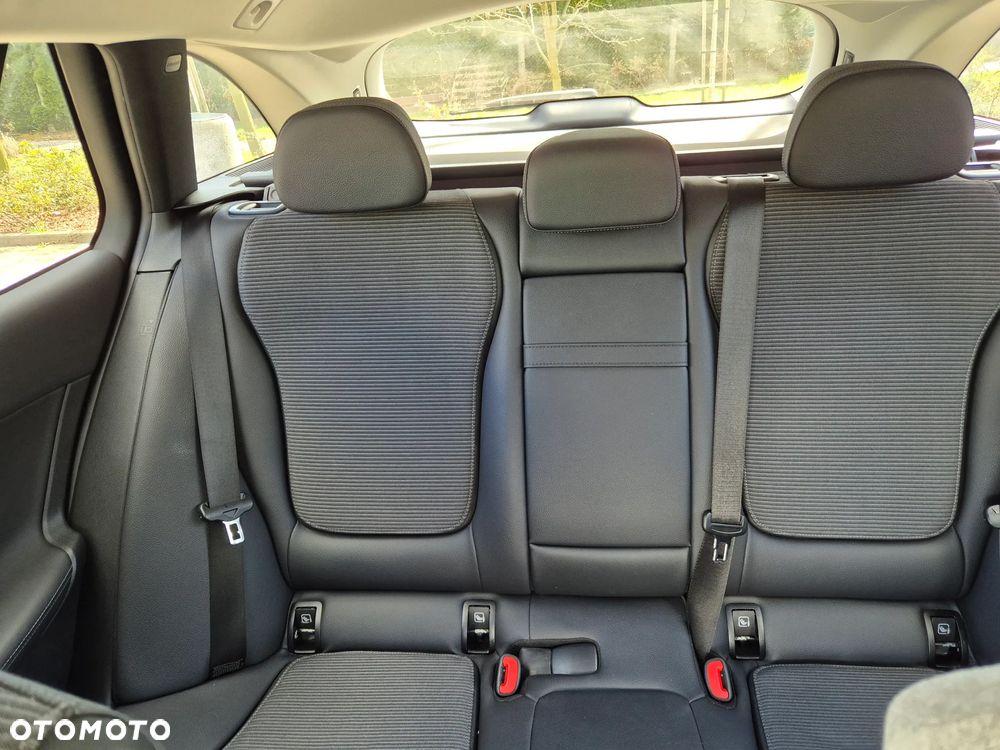 Mercedes-Benz Klasa C - 17