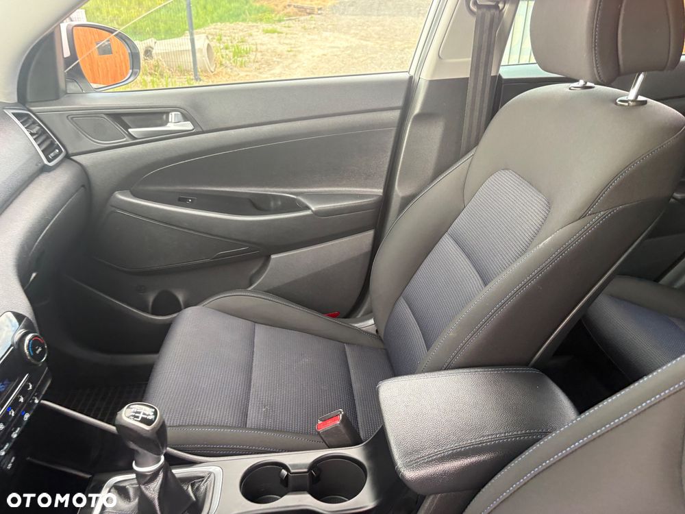 Hyundai Tucson 1.6 GDI BlueDrive Comfort 2WD - 27