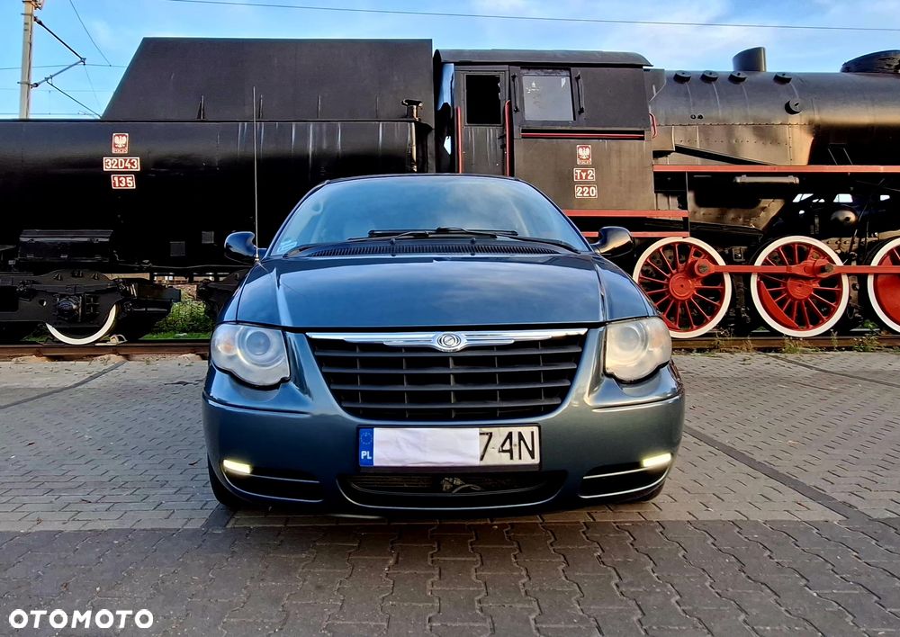 Chrysler Grand Voyager - 12
