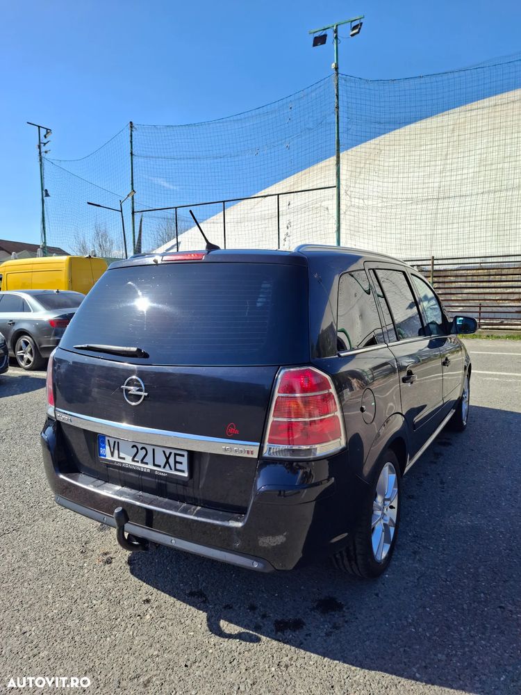 Opel Zafira 1.9 CDTI Cosmo Aut. - 4