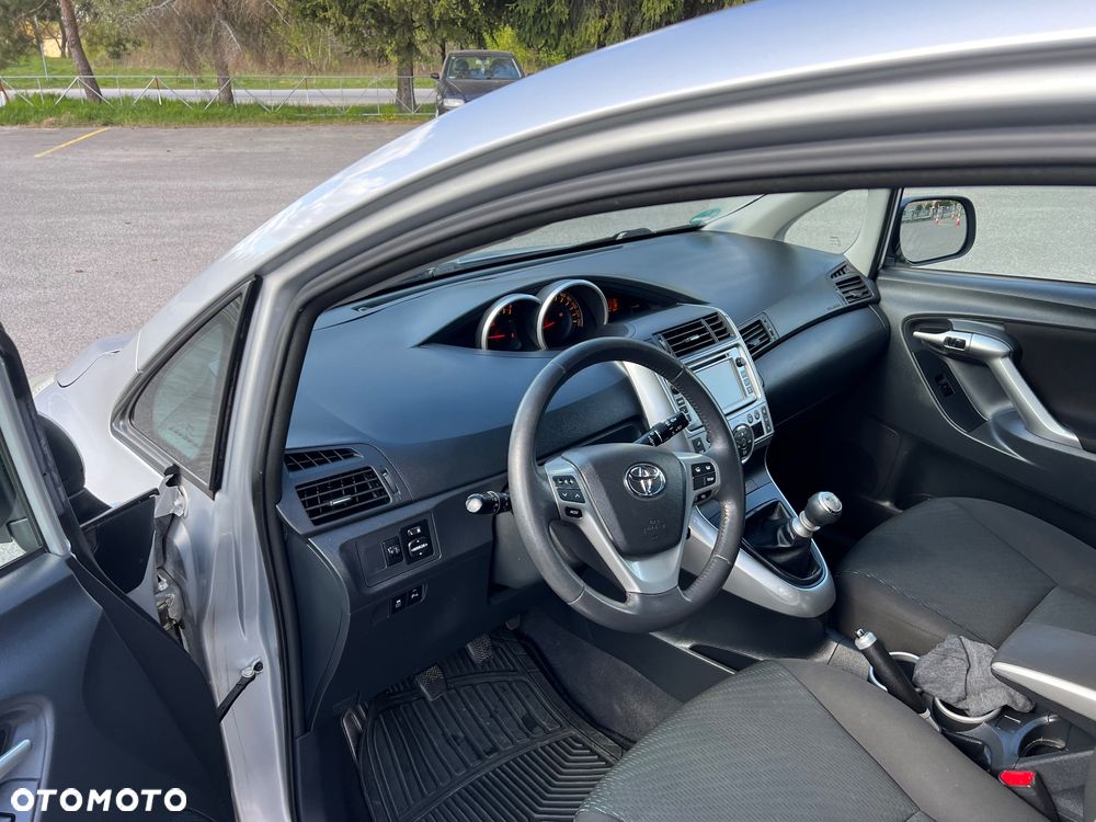 Toyota Verso 1.8 5-Sitzer Executive - 40
