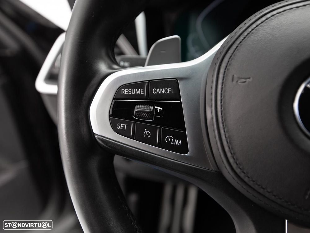 BMW 330 e Pack Desportivo M Auto - 21