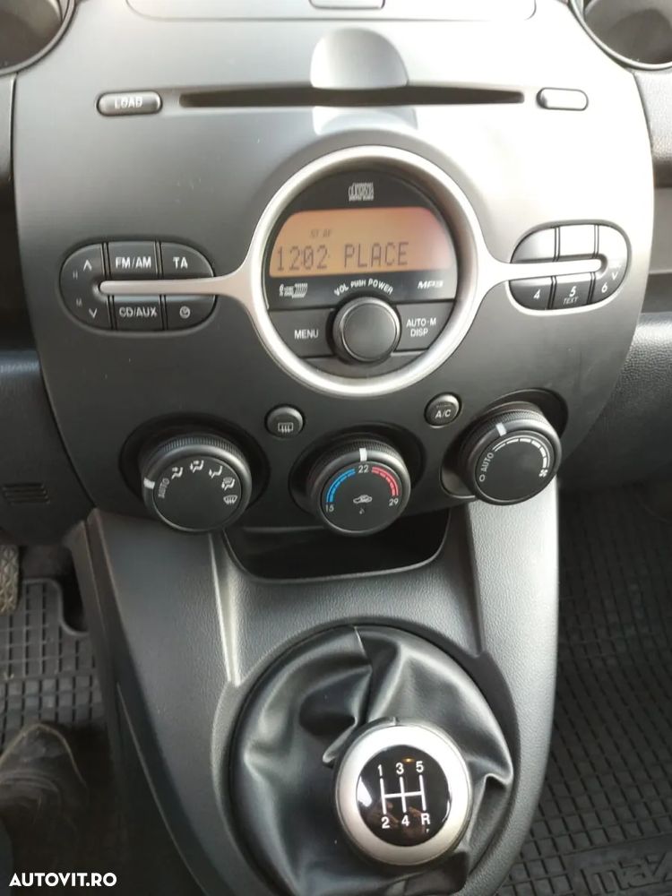 Mazda 2 1.5i GT - 12