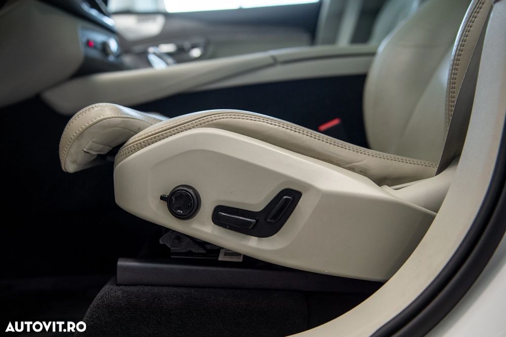 Volvo XC 90 - 30