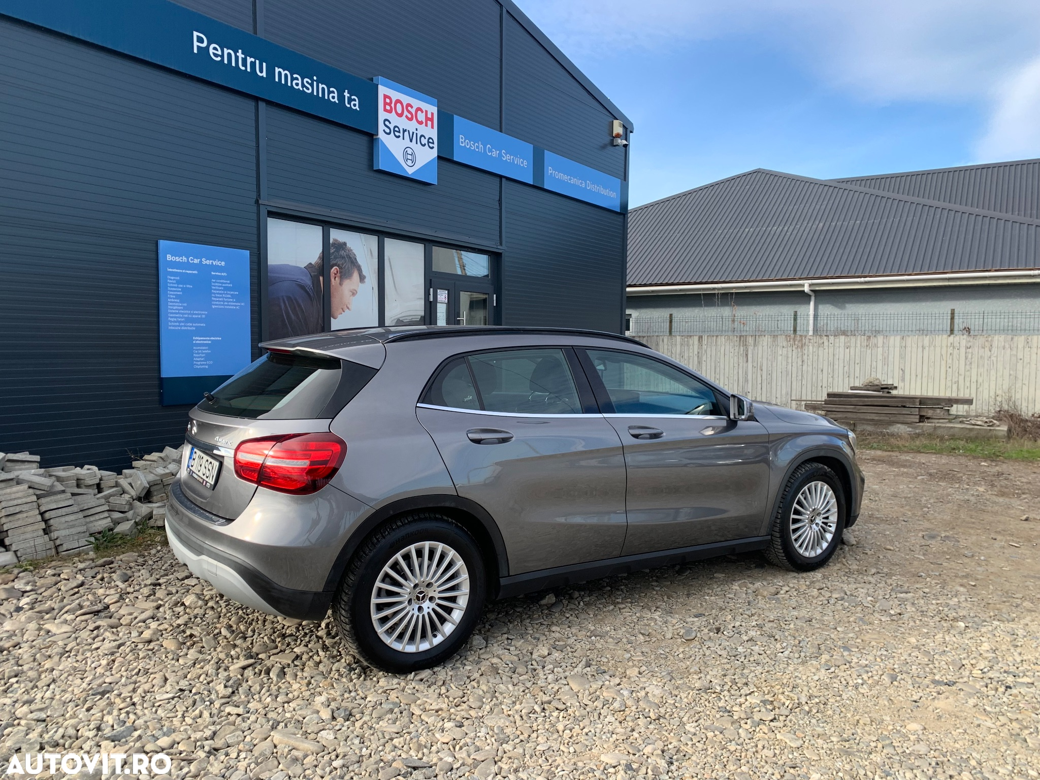 Mercedes-Benz GLA 200 d 4MATIC Aut. - 3