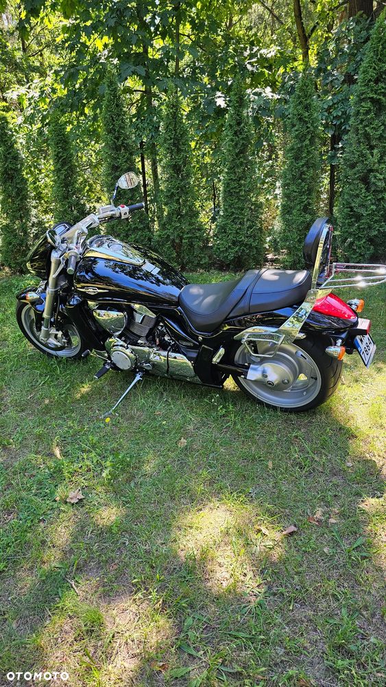 Suzuki Intruder - 6
